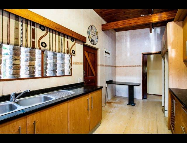 3 BEDROOM FREESTANDING SOLD IN CHILTERN HILLS